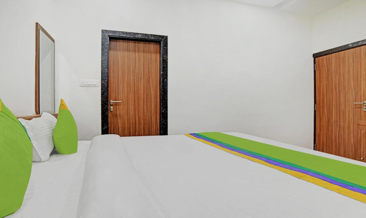 Treebo Shivaay Hotell Indore Eksteriør bilde