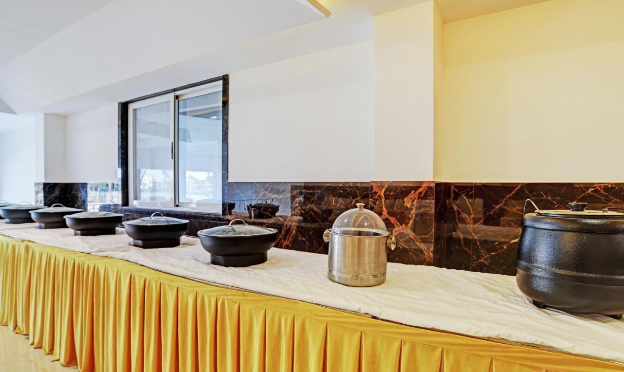 Treebo Shivaay Hotell Indore Eksteriør bilde