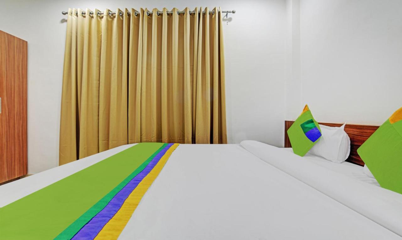 Treebo Shivaay Hotell Indore Eksteriør bilde