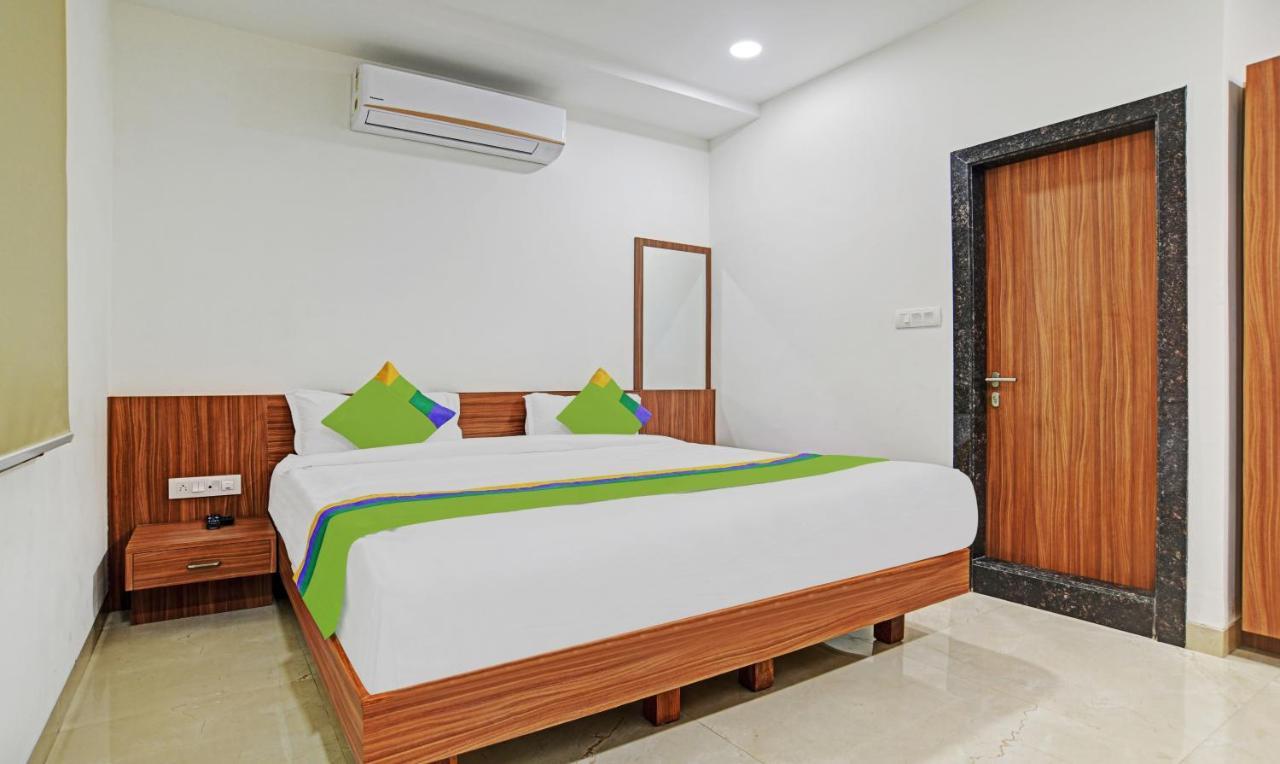 Treebo Shivaay Hotell Indore Eksteriør bilde
